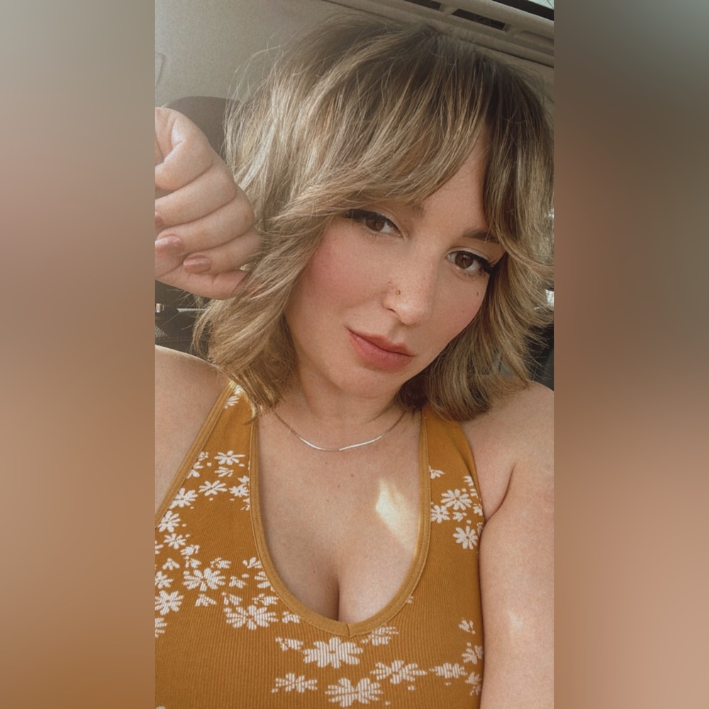 Meet your Posher, Alexandra